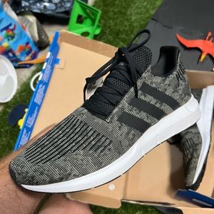Adidas Swift Run 12.5